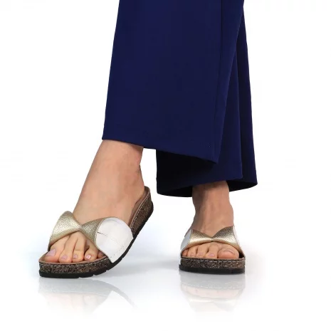 thumb_big_batz-x-rekavago-pretty-day-gold-white-2400x2400-labas